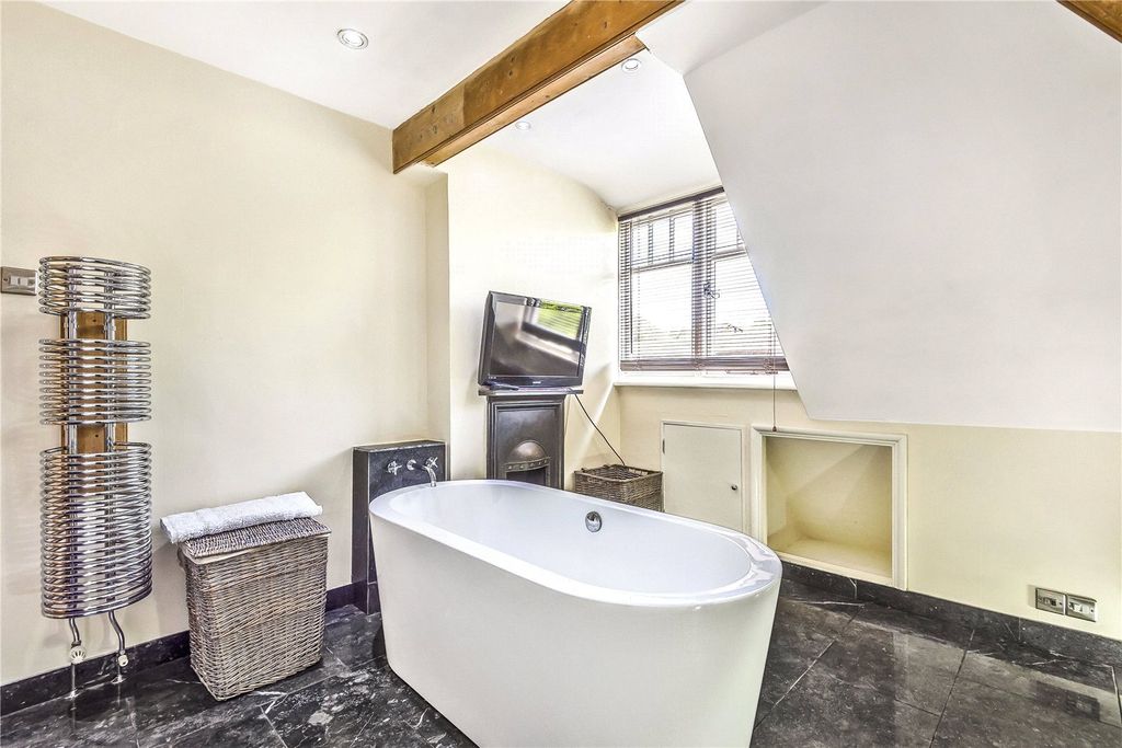 Property photo 3 of 13 Picture No. 04
