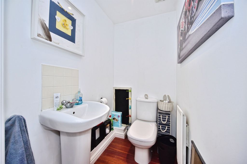 Property photo 2 of 17