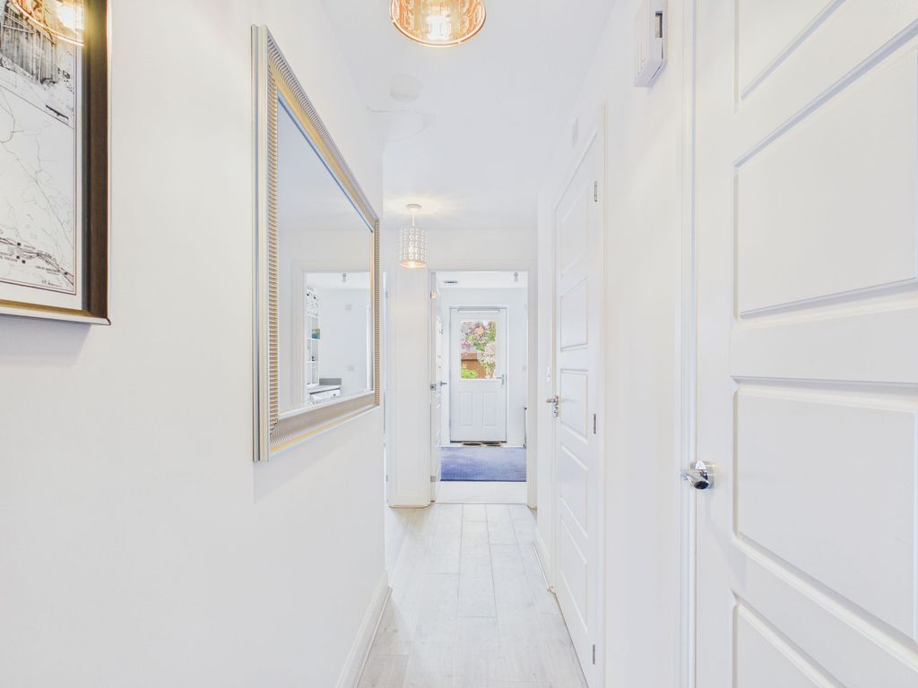 Property photo 3 of 35