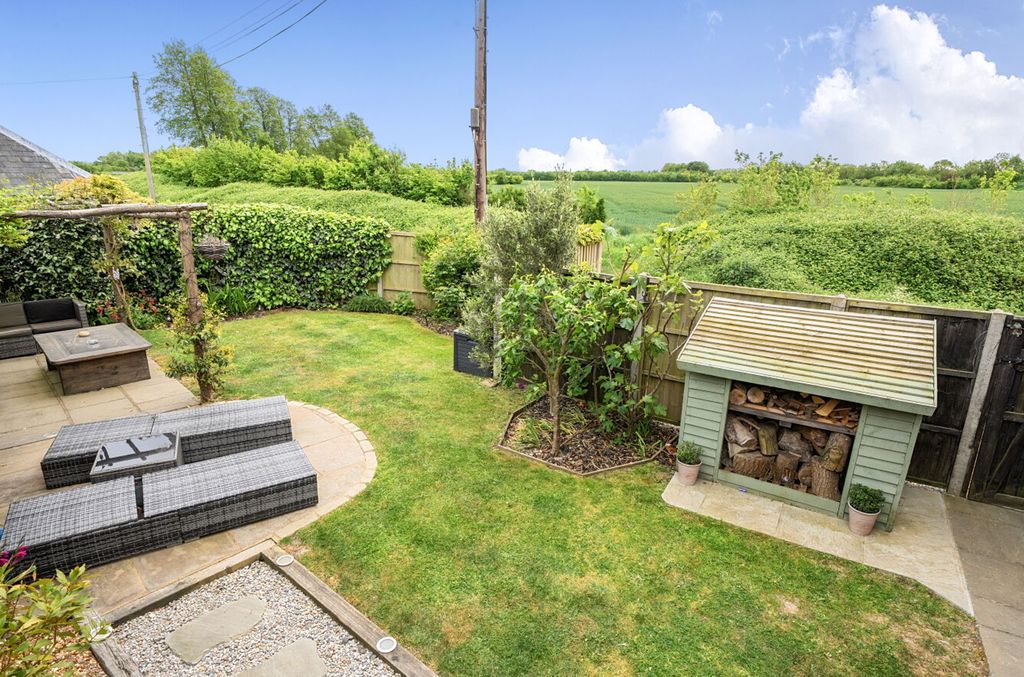 Property photo 2 of 24