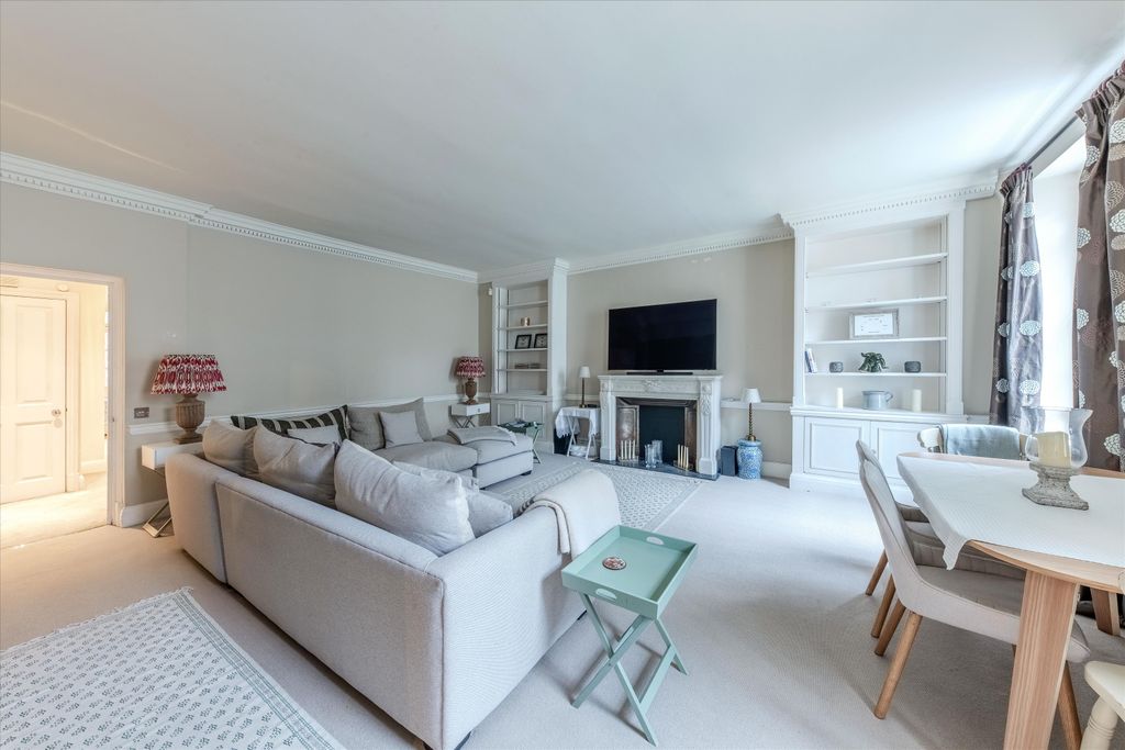 Property photo 3 of 11 Image