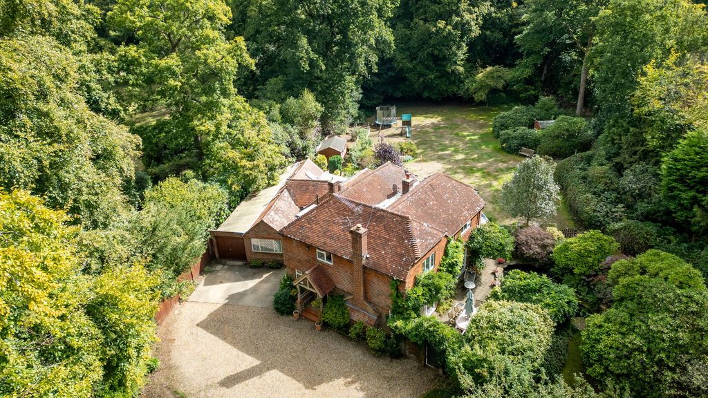 Property photo 1 of 30