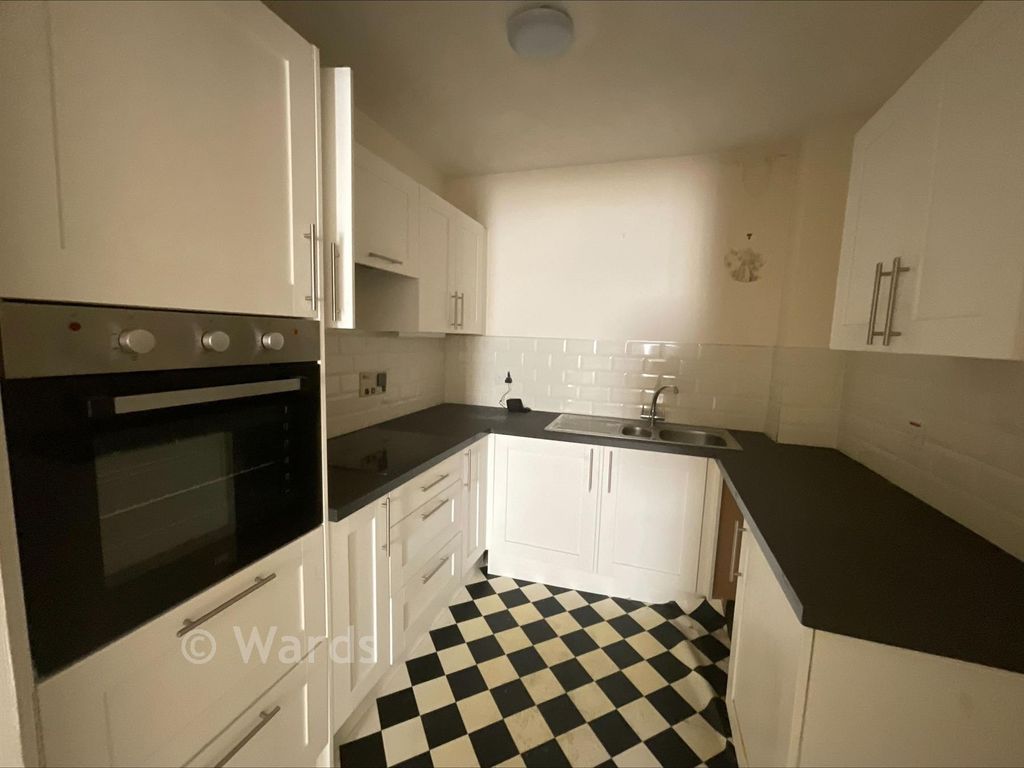 Property photo 1 of 4 Kitchen