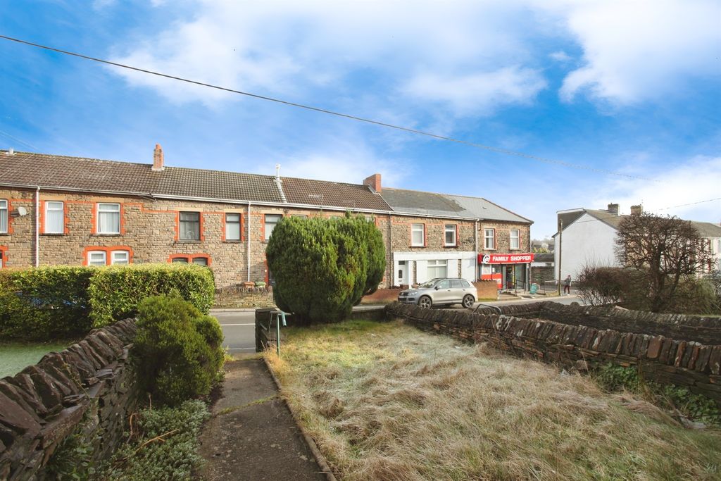 Property photo 2 of 21