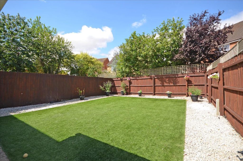 Property photo 2 of 12