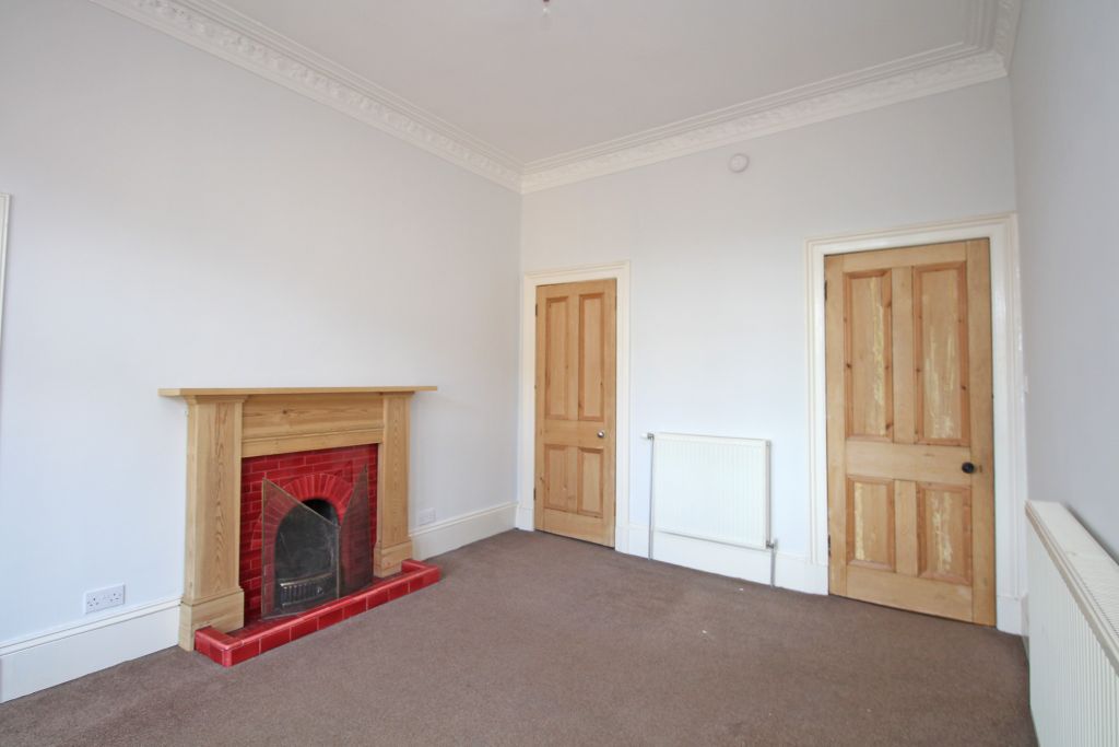 Property photo 3 of 10 Photo 3