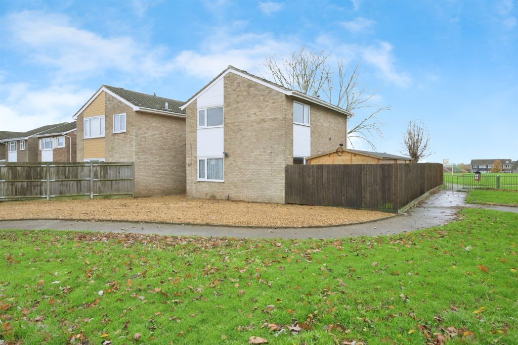 Property photo 1 of 12