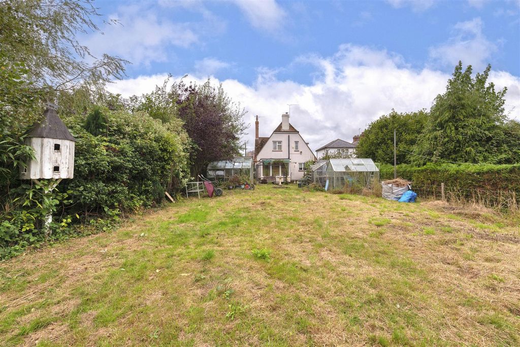Property photo 1 of 13 Fairorchard14.Jpg