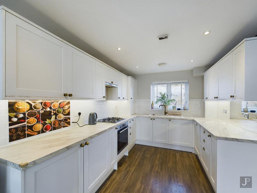 Property photo 1 of 21 Cam01632G0-Pr0076-Still005.Jpg