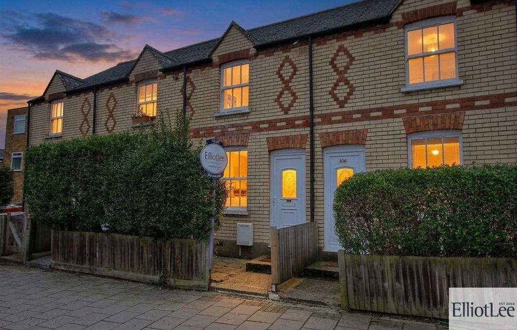 Property photo 1 of 5