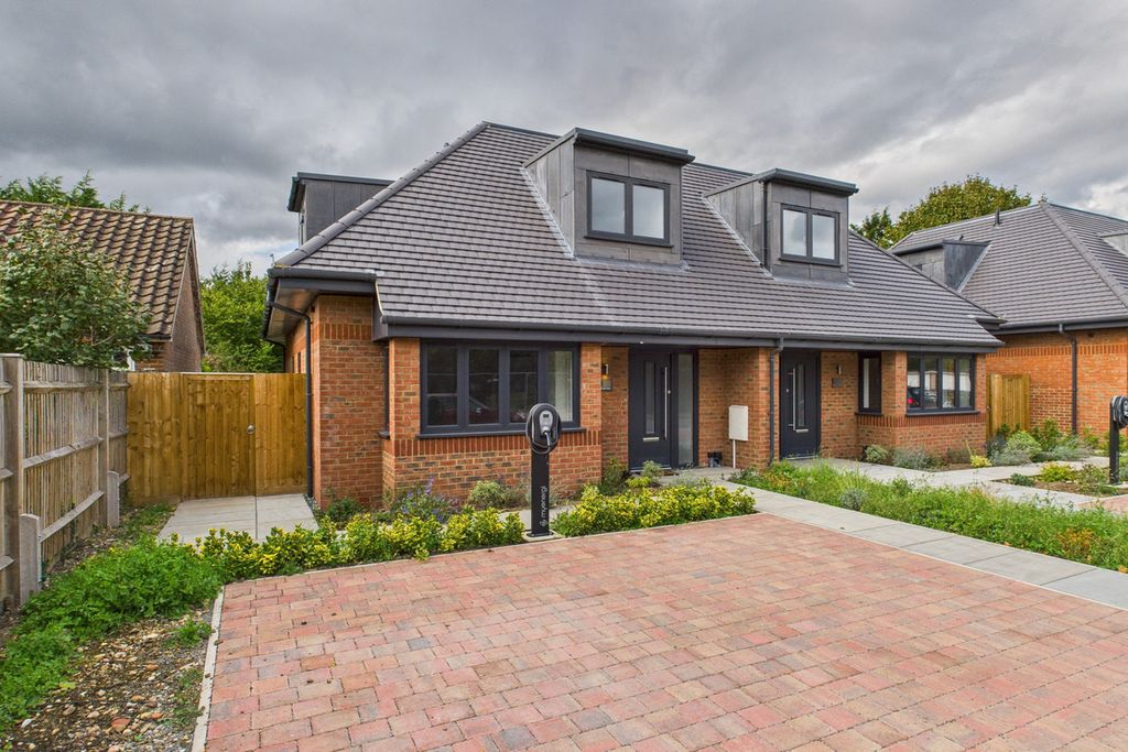 Property photo 1 of 21