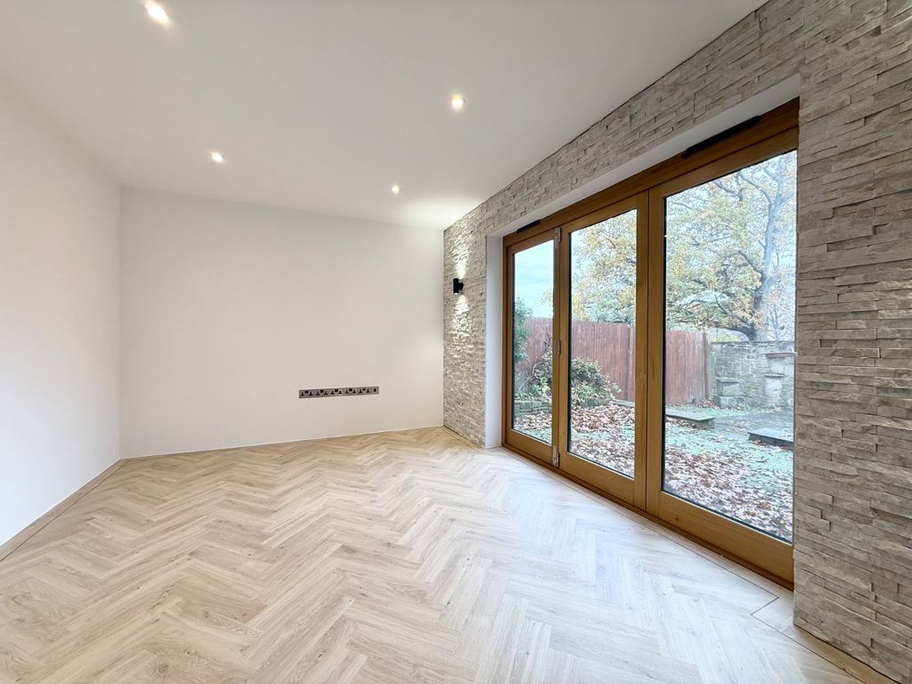 Property photo 3 of 21 Picture No. 10