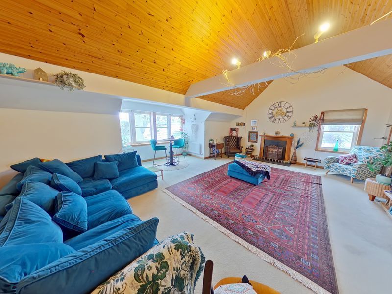 Property photo 2 of 20 Photo 14