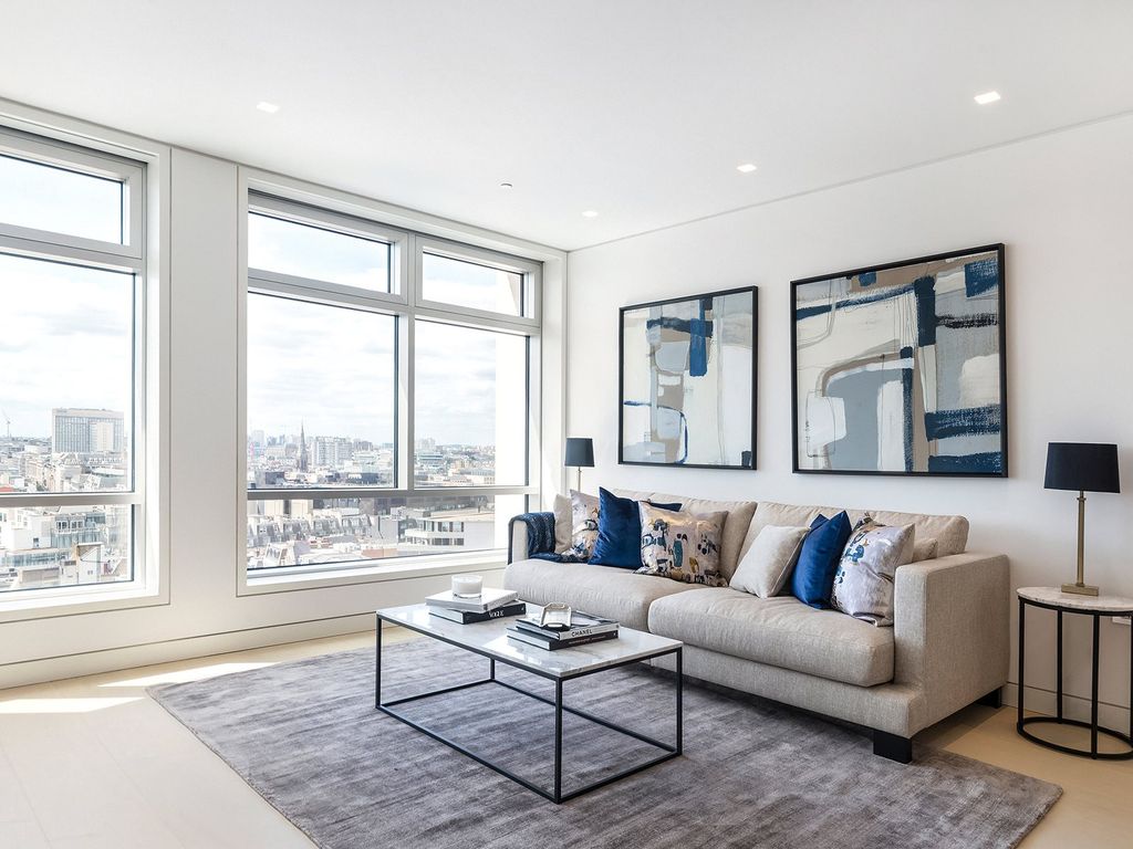 Property photo 2 of 18 Centre Point