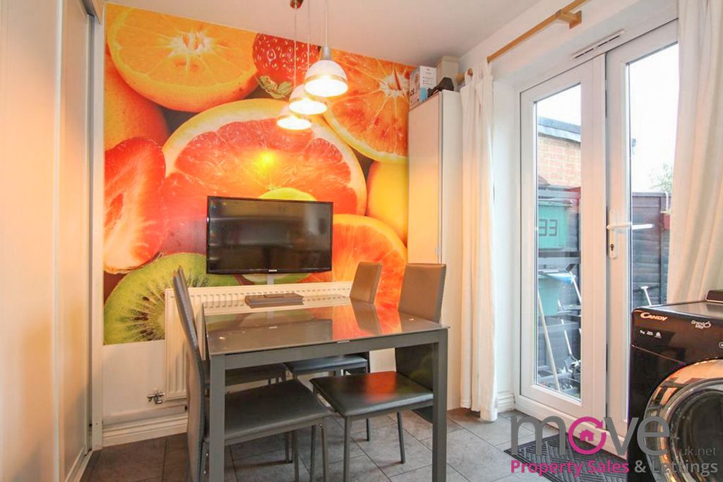 Property photo 3 of 10 Photo 3