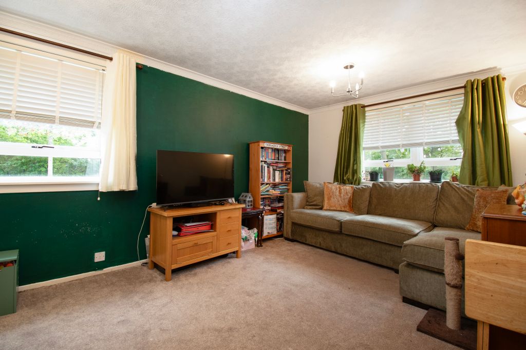 Property photo 2 of 18