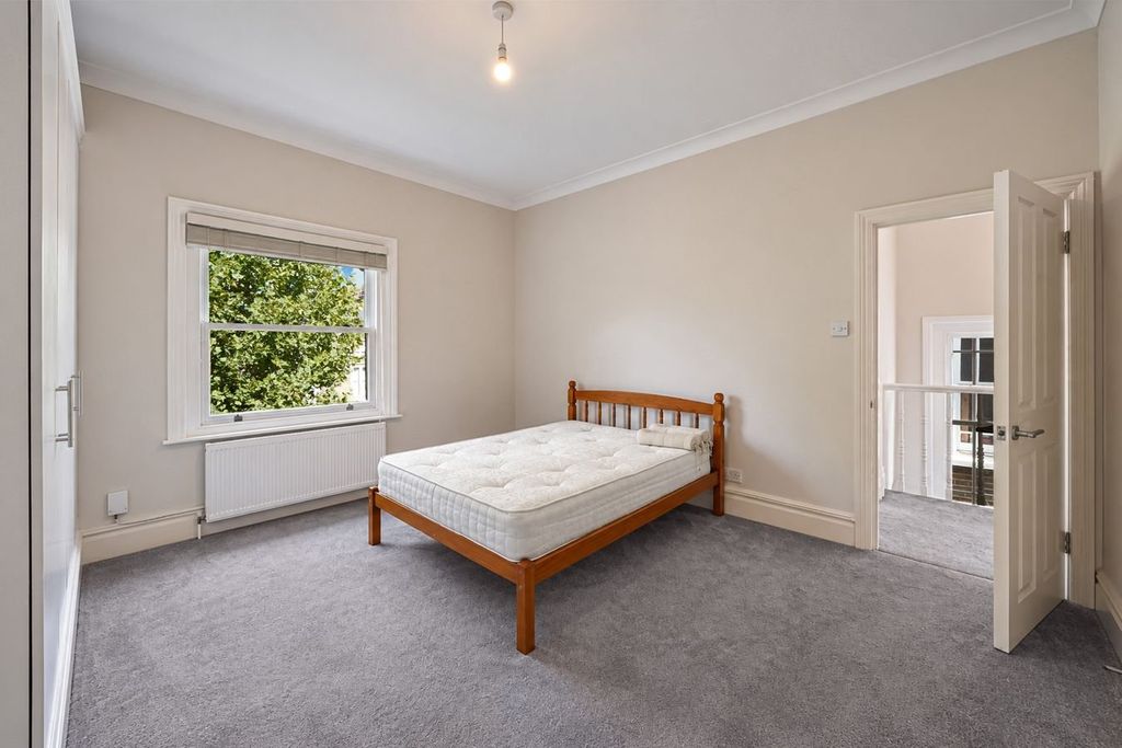 Property photo 3 of 23 Picture No. 87
