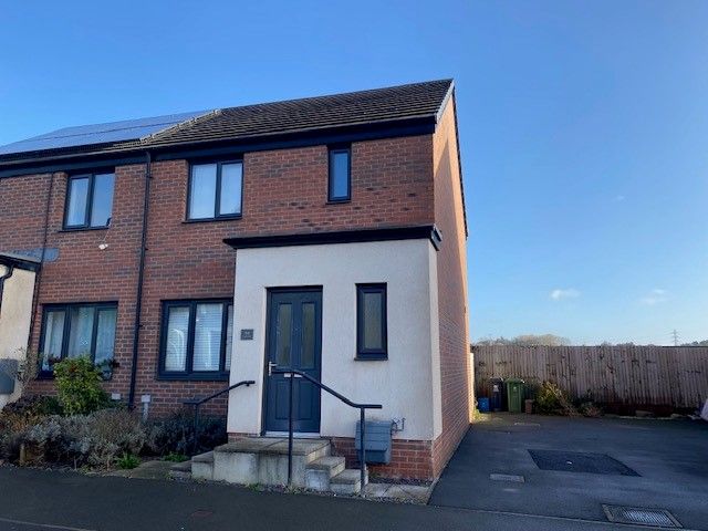 Property photo 1 of 14 Front