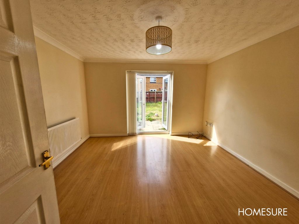 Property photo 3 of 10 Picture No. 14