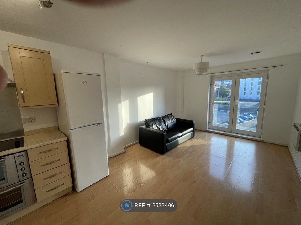 Property photo 1 of 12 Open Plan Livingroom And Kitchen