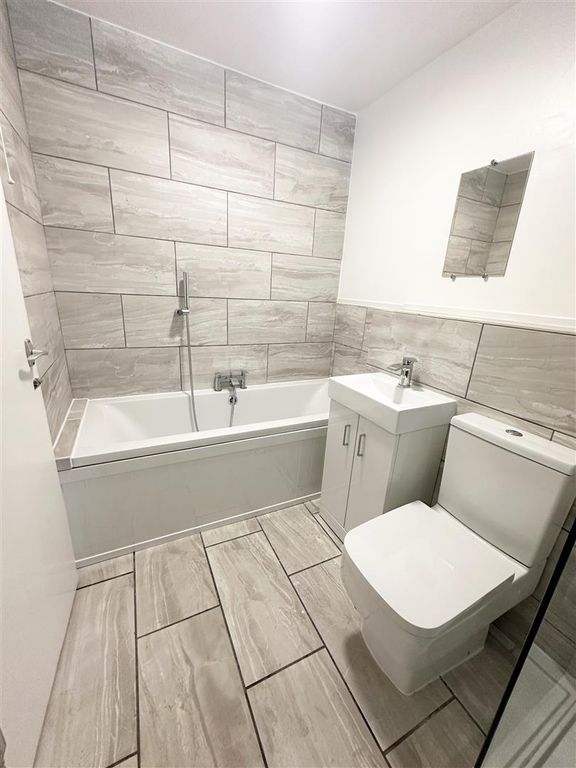 Property photo 3 of 11 Bath Area.Jpg