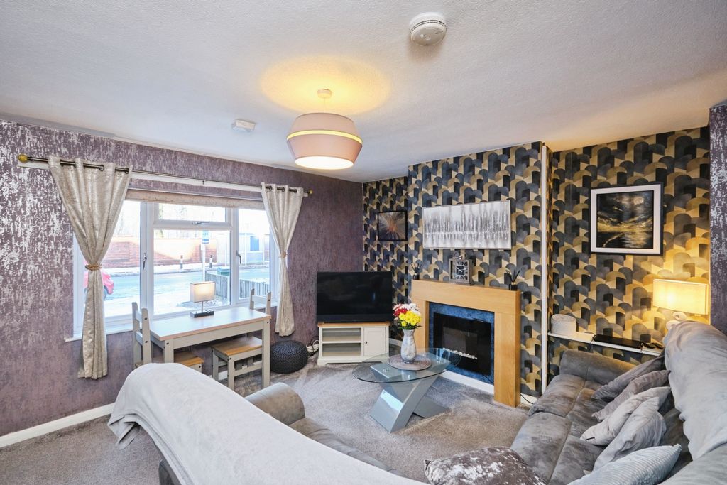 Property photo 3 of 19 3