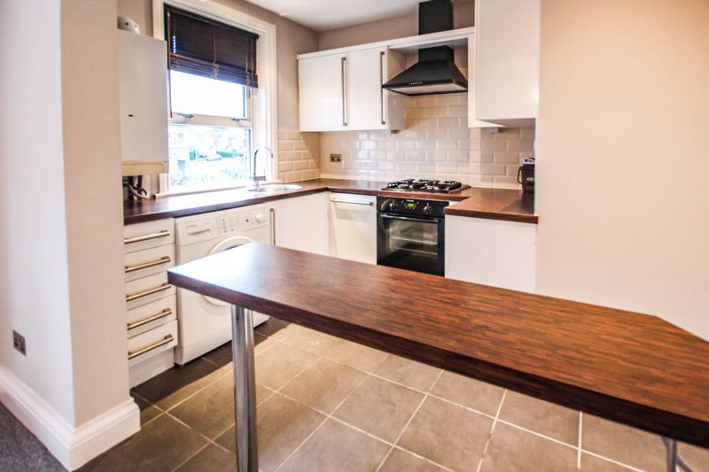 Property photo 3 of 12 Photo 11