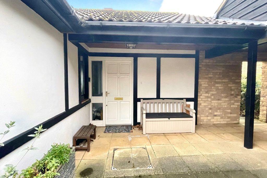 Property photo 3 of 10
