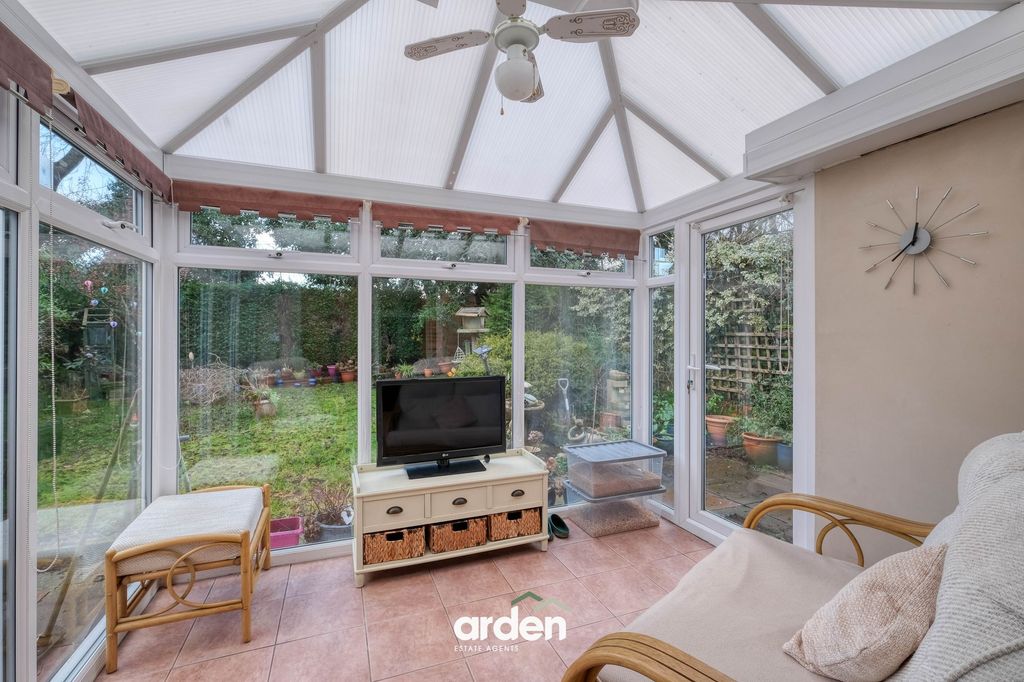 Property photo 2 of 11