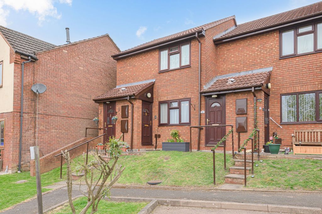 Property photo 2 of 14