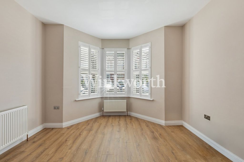 Property photo 1 of 19 Picture No. 17