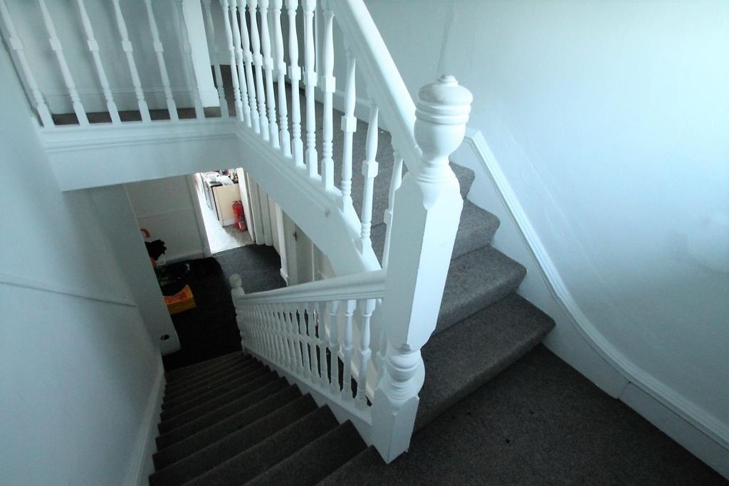 Property photo 2 of 7 4.Jpg