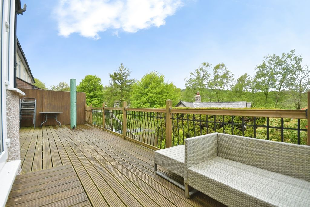 Property photo 3 of 25 Pbox-Img.Jpg