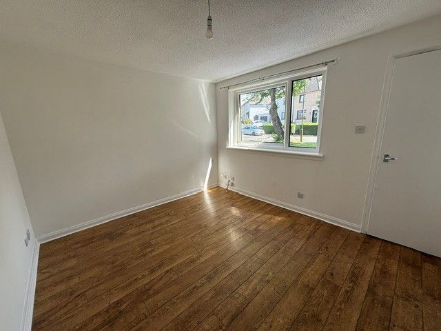 Property photo 2 of 10 Photo 2