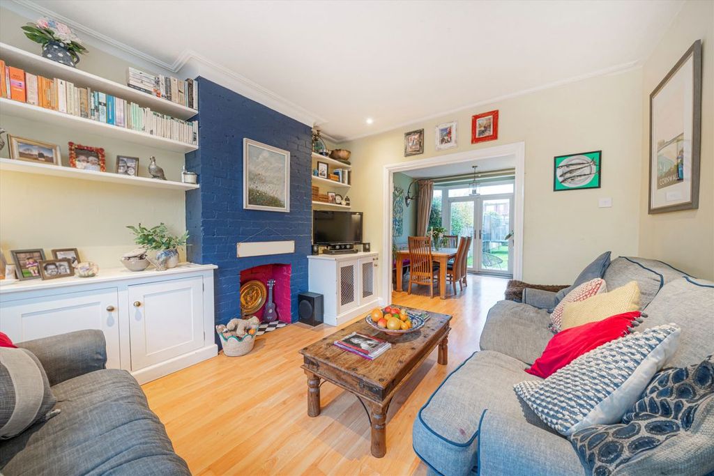 Property photo 2 of 9