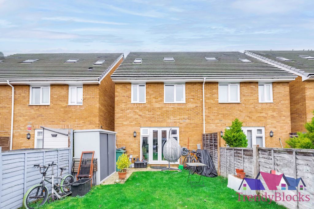 Property photo 1 of 53
