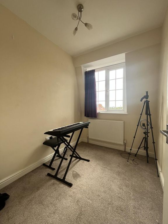Property photo 1 of 7 Study