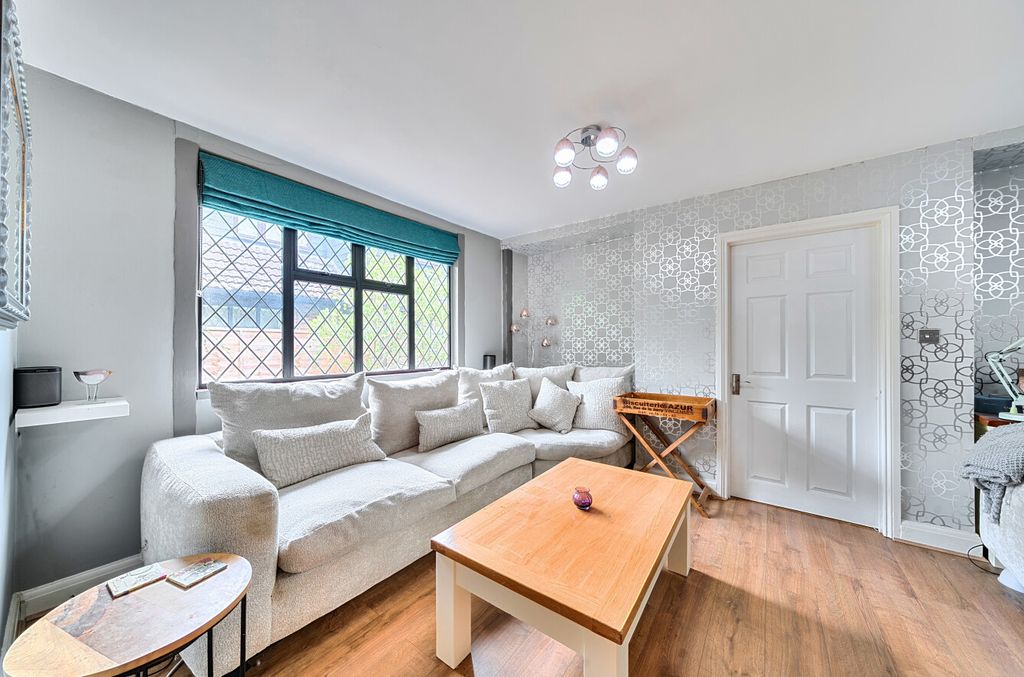 Property photo 3 of 23