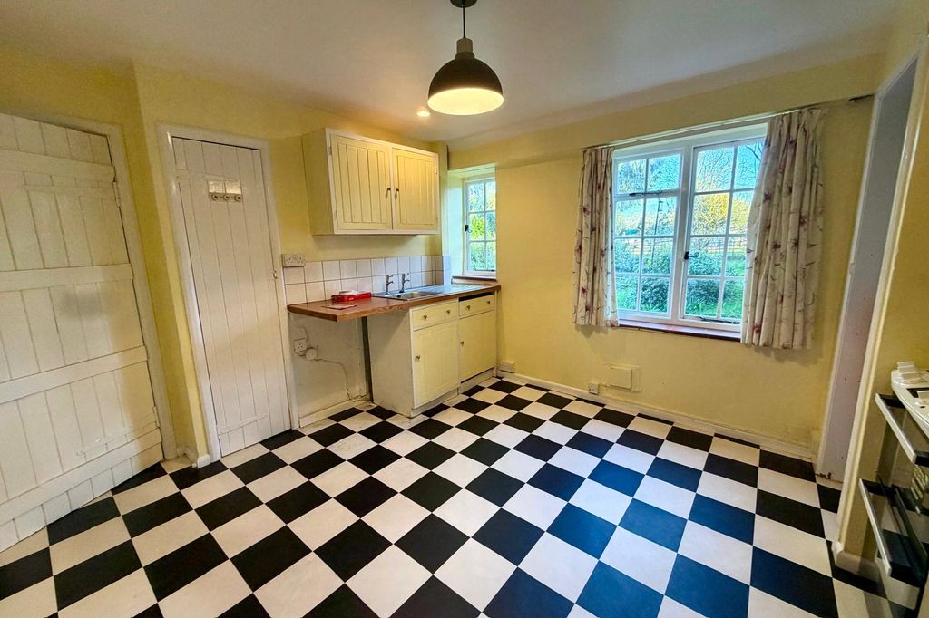 Additional image 4 of 3 bed semi-detached house to rentChithurst Lane, Trotton, Petersfield GU31