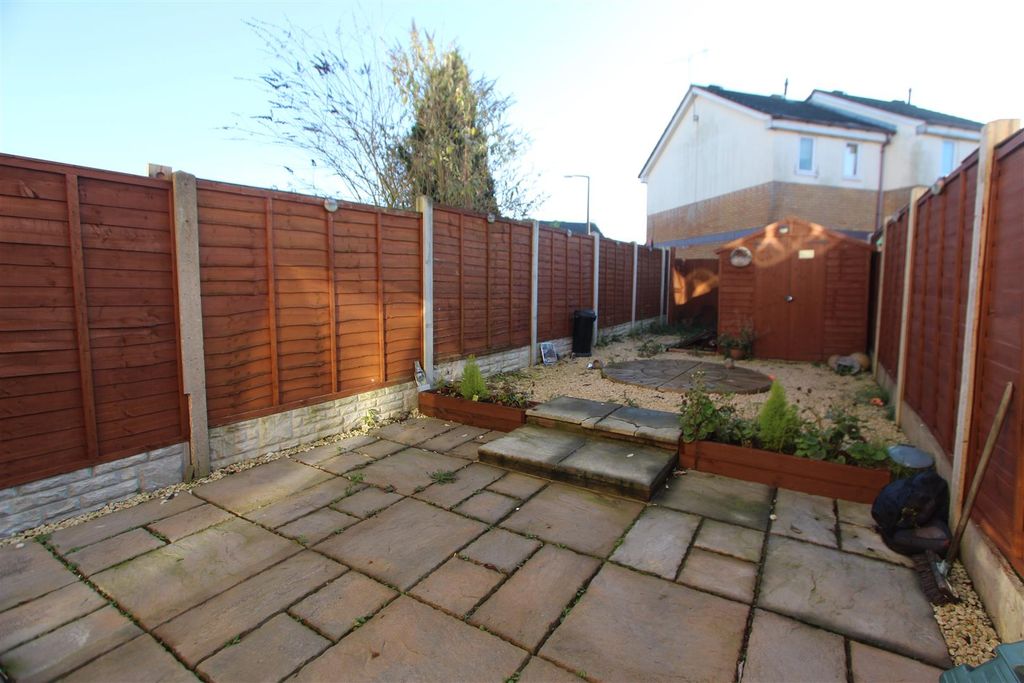 Property photo 2 of 11