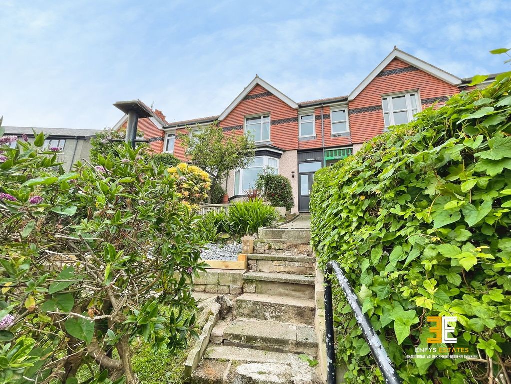 Property photo 2 of 37
