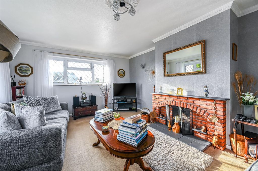 Property photo 3 of 15 167 Pear Tree Lane, Tn394Nr - Photos (2).Jpg