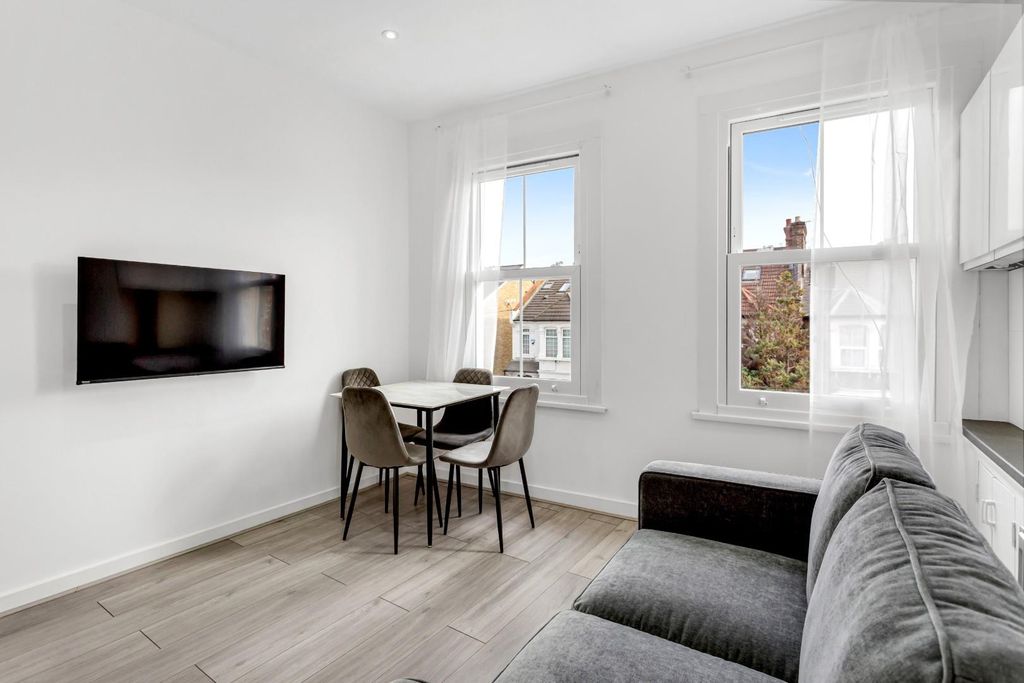 Property photo 3 of 13 Img_9709.Jpg