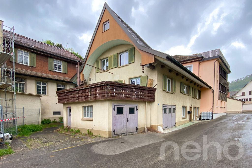 Property photo 3 of 13