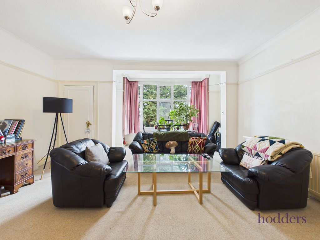 Property photo 3 of 11 Picture No. 17