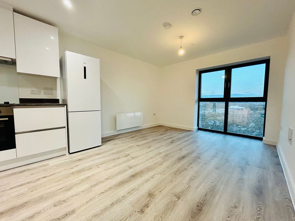 Property photo 1 of 5 Living Room
