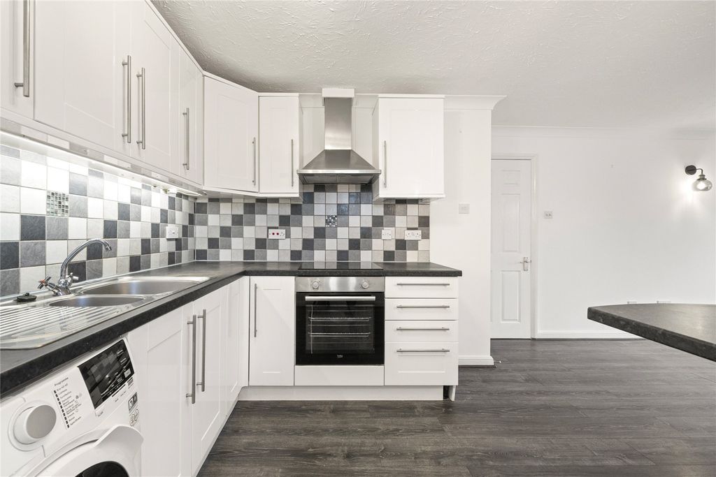 Property photo 2 of 10 Picture No. 45