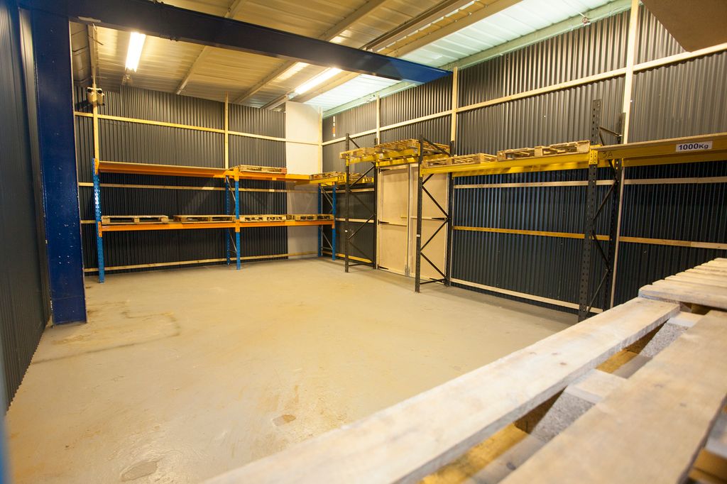 Property photo 3 of 11