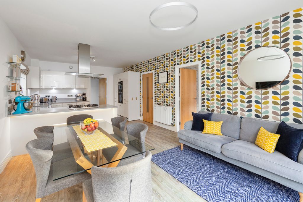 Additional image 10 of 5 bed detached house for sale22 Kilburn Wood Gardens, Roslin EH25