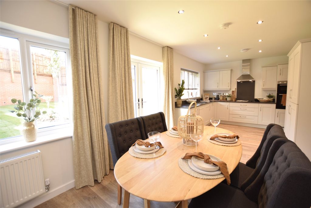 Property photo 3 of 17 Picture No. 16